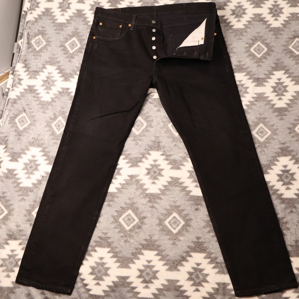 Levis 501 Original Fit Black Jeans W38 L32 Button Fly Straight Leg Denim